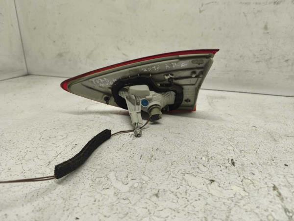 FEU ARRIERE GAUCHE FORD KUGA 2013-2016 - Vue 2